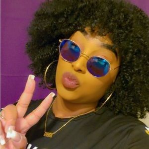 Meet your Posher, Geneva